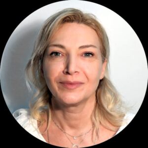 Nelly - Programadora y Artista